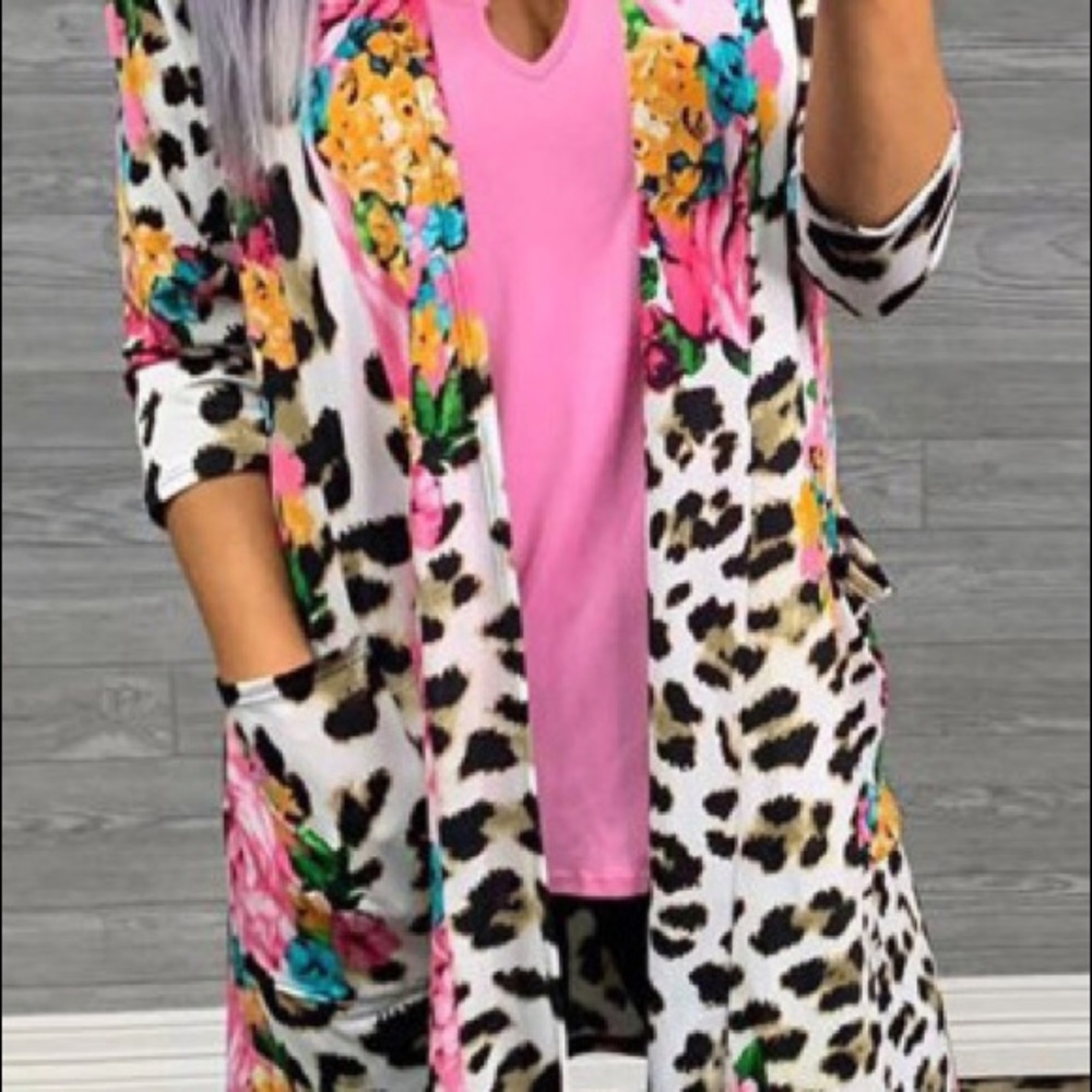 Clothes - Picture 13 of 16